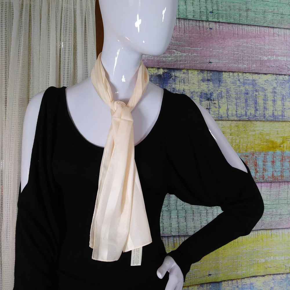 VTG Glentex made in Italy pastel salmon scarf 9" x 44"